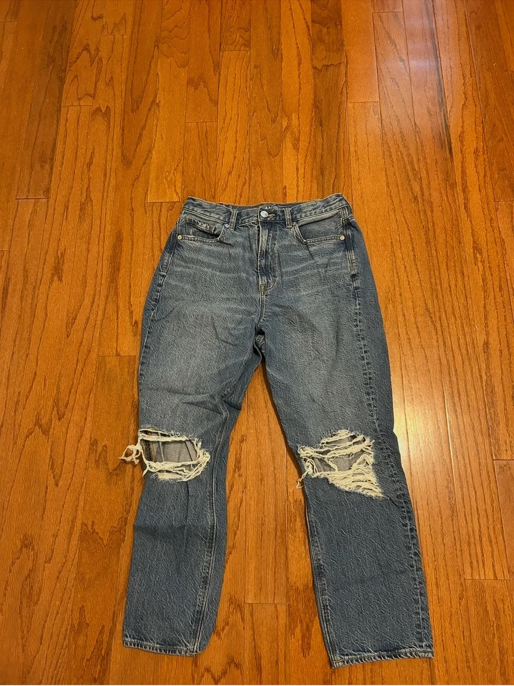 American Eagle Distressed Mom Jeans Women's Size 8 Short High Rise - Picture 2 of 7